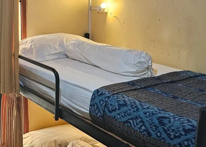 Auberge de jeunesse Lovina Mai Family Singaraja